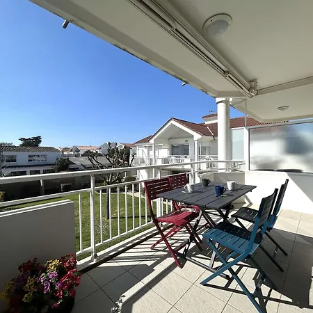 Sg190-005 2 Pieces 4 Couchages Gilles Croix De Vie