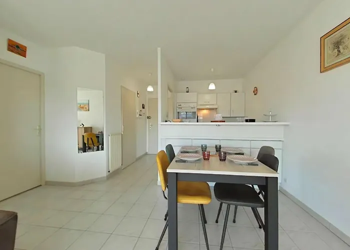 Apartment Sg190-005 2 Pieces 4 Couchages Gilles Croix De Vie Saint-Gilles-Croix-de-Vie